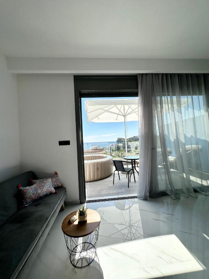 Royal Luxury Studios Archangelos  Extérieur photo